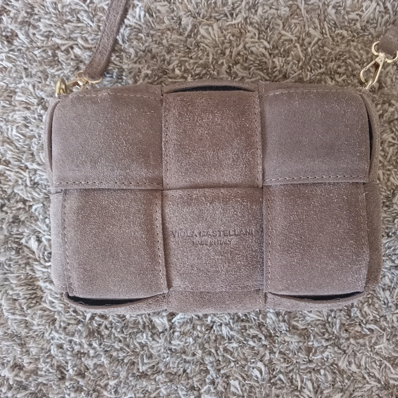 Gorgeous Italian Leather Beige Woven Crossbody Bag Excellent Condition - Picture 3 of 11